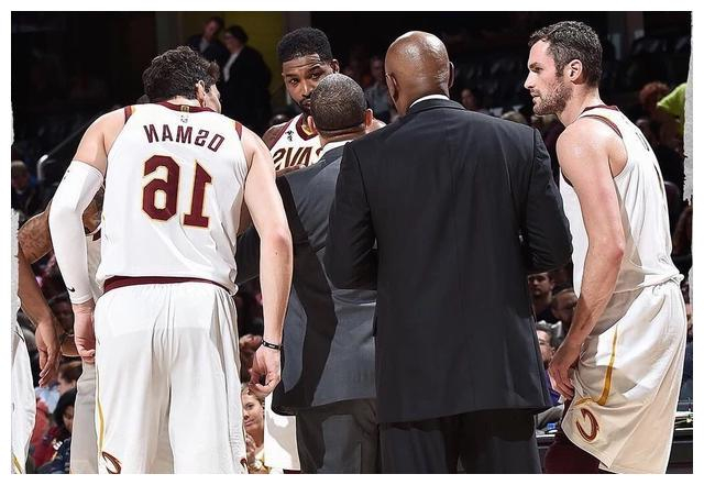 开元体育-包含人队内讧事件浮出水面多位球员缺席的词条